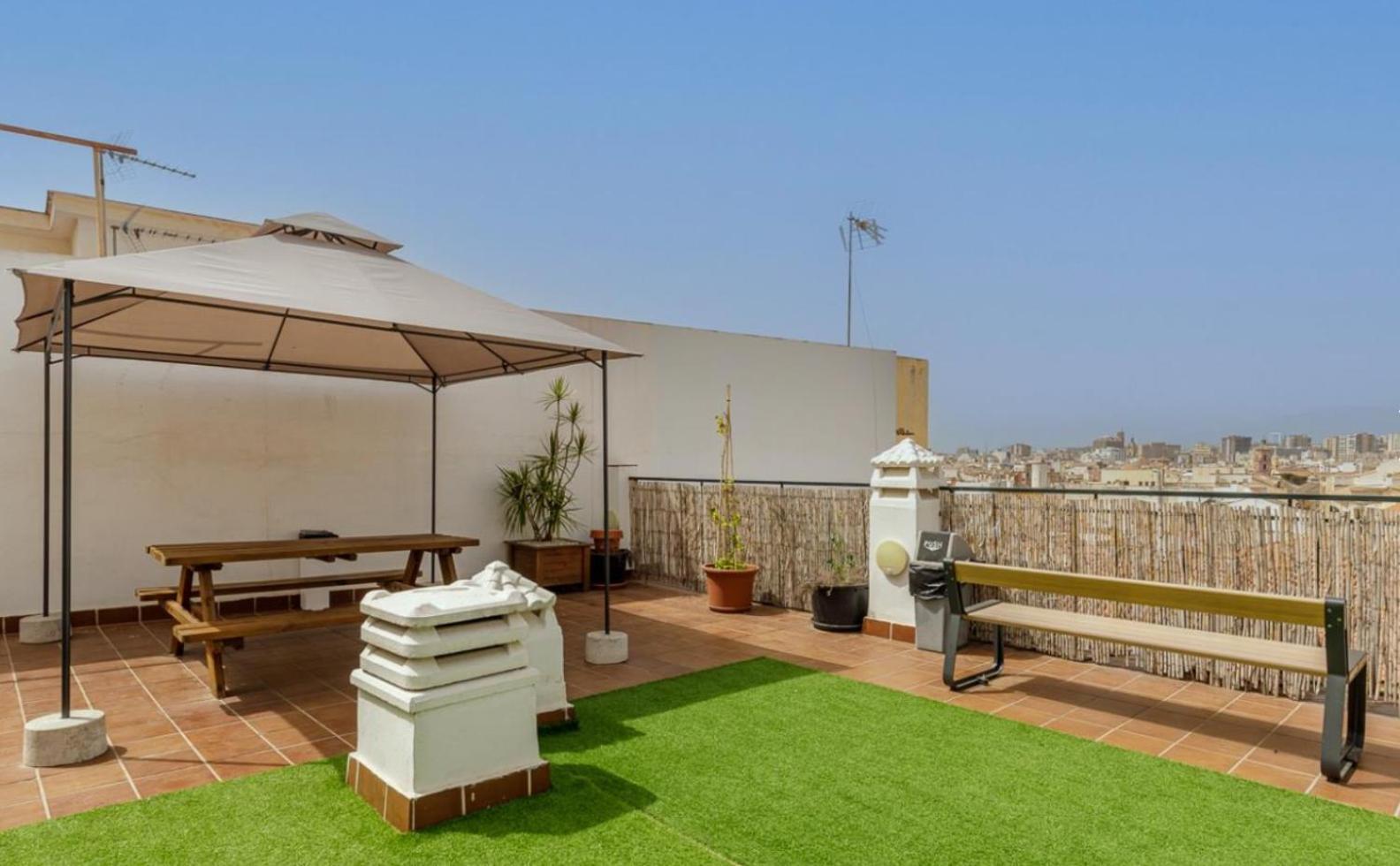 Apartamento Centrico La Merced - Free Parking & Free Gym Malaga Luaran gambar